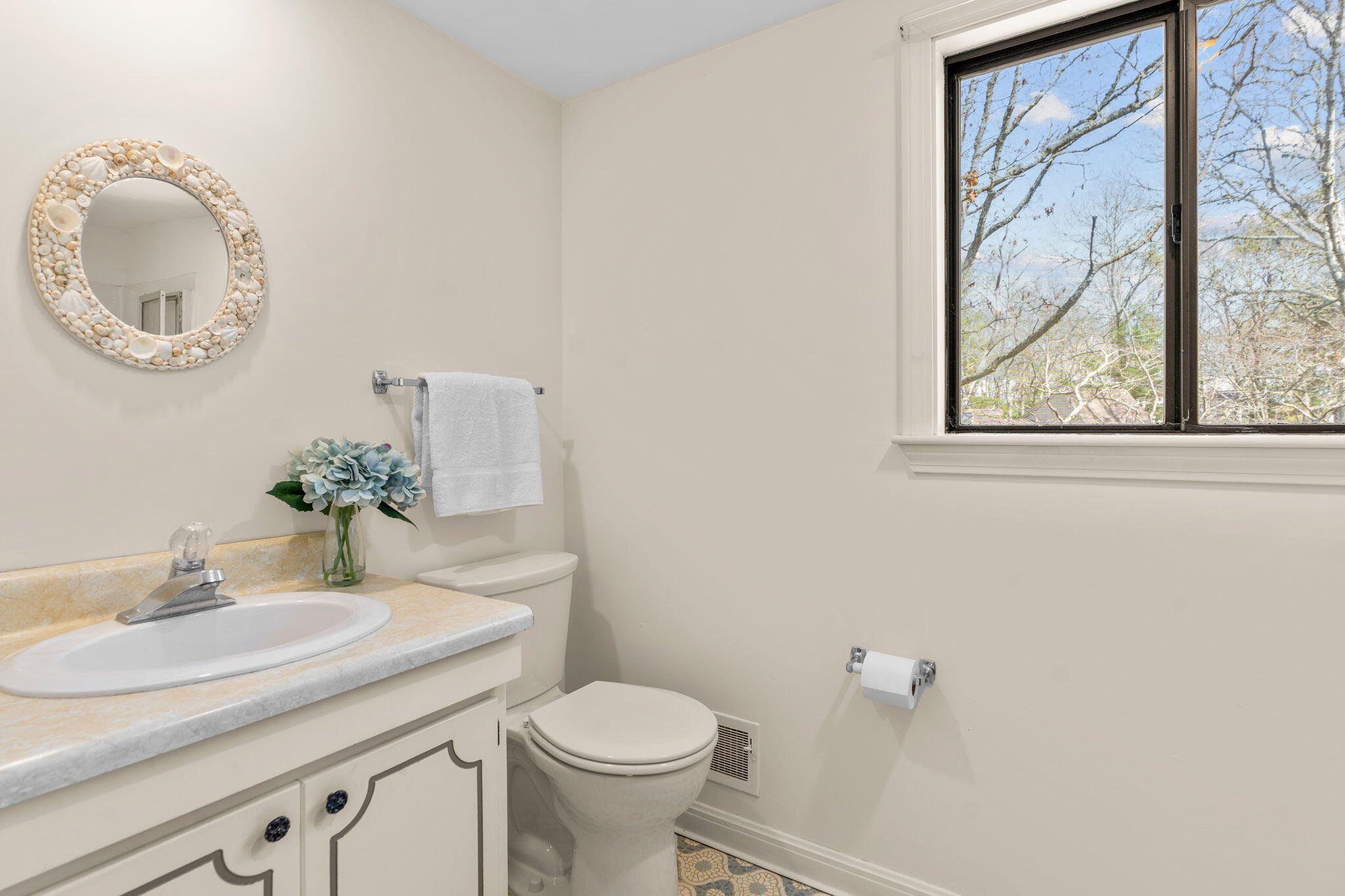 213 Fells Pond Road Mashpee MA 02649