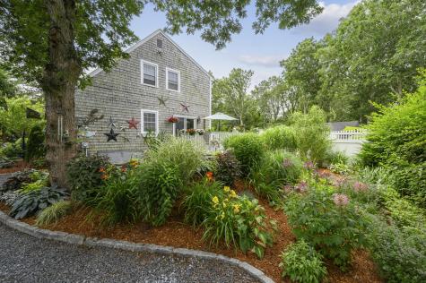 9 Queens Way Sandwich MA 02563