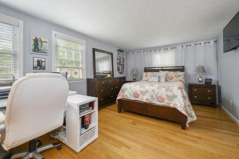 9 Queens Way Sandwich MA 02563