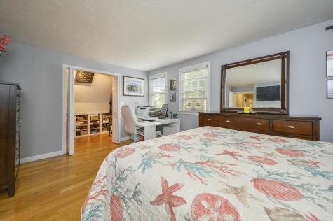 9 Queens Way Sandwich MA 02563