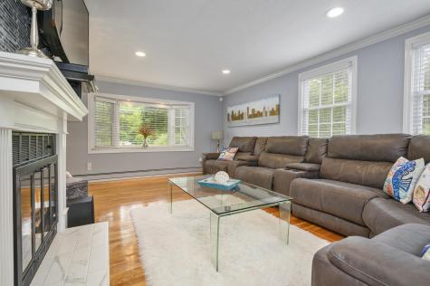 9 Queens Way Sandwich MA 02563