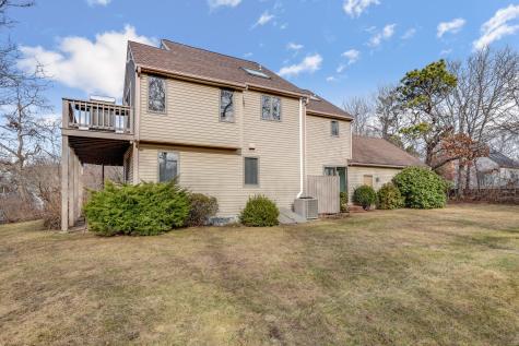 21 Heathberry Road Dennis MA 02638