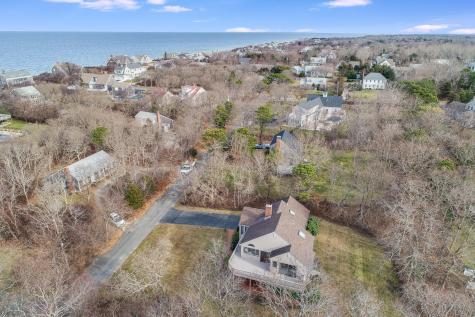 21 Heathberry Road Dennis MA 02638