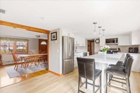 64 Wapping Road Kingston MA 02364