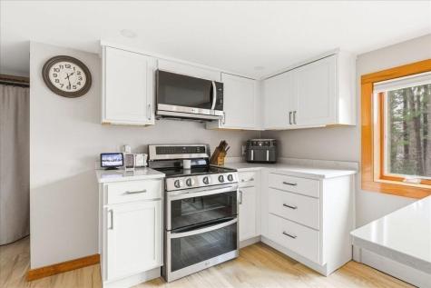 64 Wapping Road Kingston MA 02364