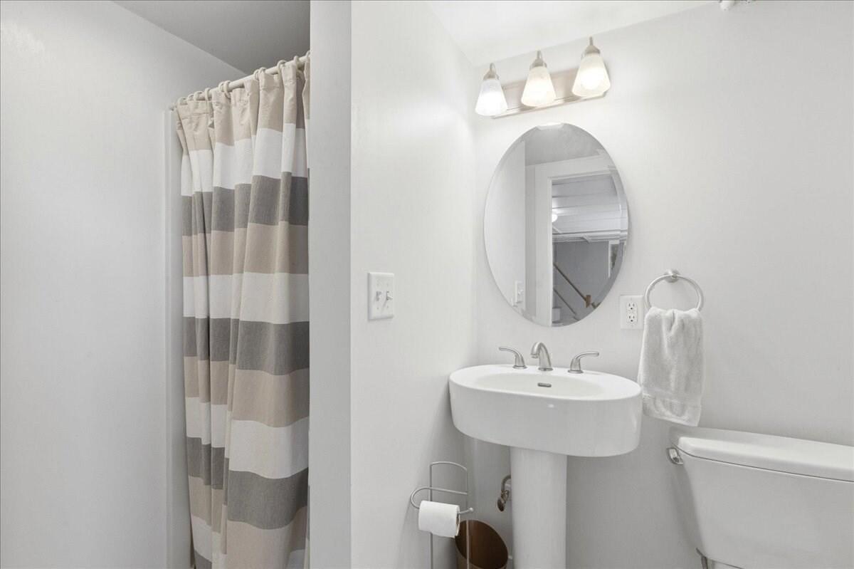 64 Wapping Road Kingston MA 02364