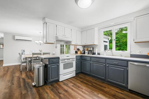 81 Monomoy Circle Barnstable MA 02632