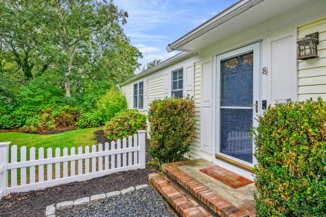 81 Monomoy Circle Barnstable MA 02632