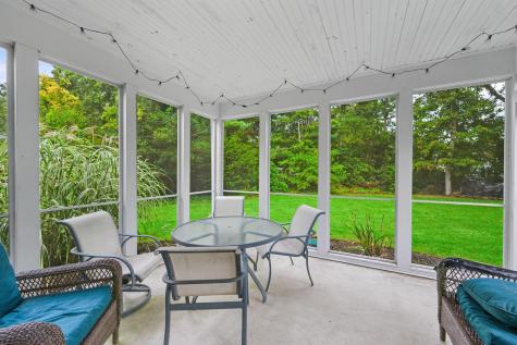 81 Monomoy Circle Barnstable MA 02632