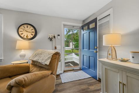 81 Monomoy Circle Barnstable MA 02632