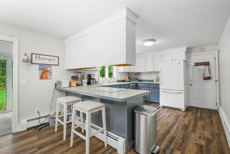 81 Monomoy Circle Barnstable MA 02632