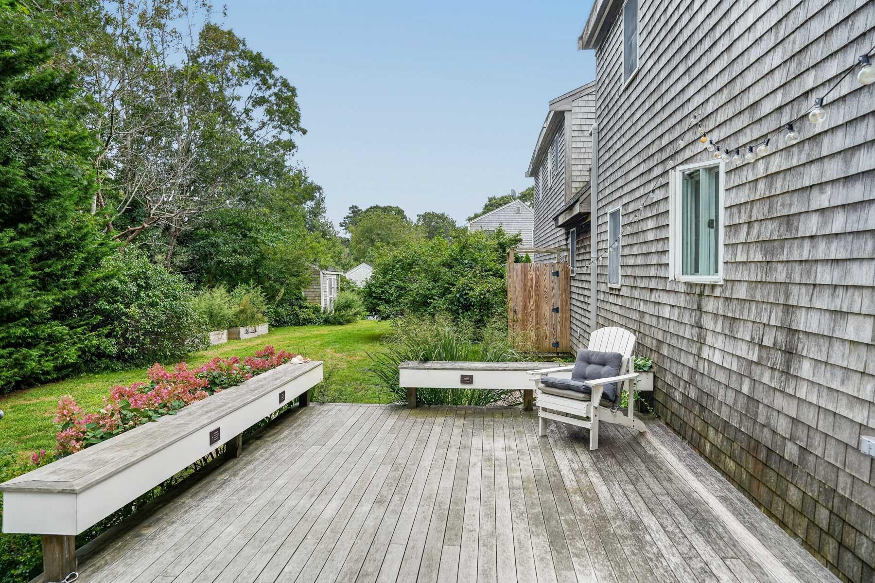 68 Front Street Oak Bluffs MA 02557