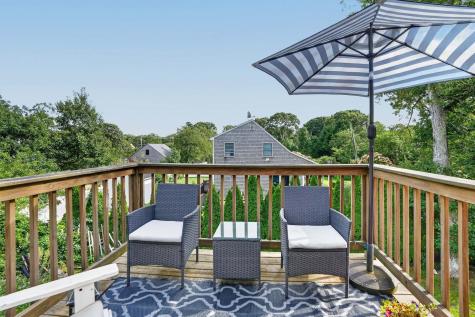 68 Front Street Oak Bluffs MA 02557