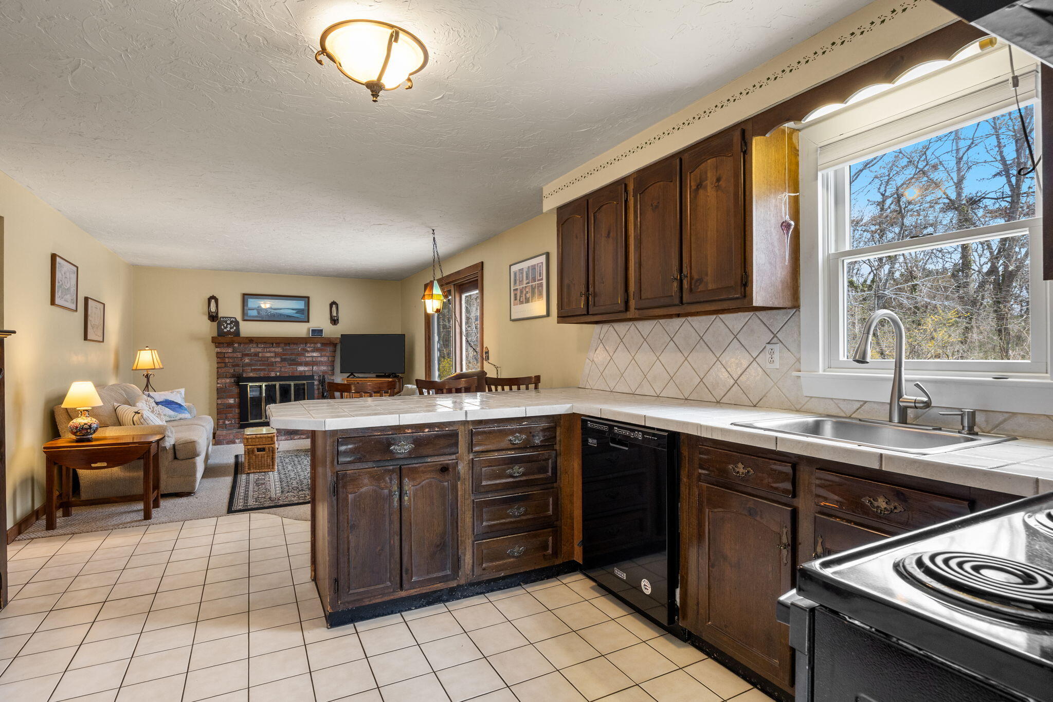 28 Buckingham Drive Sandwich MA 02563