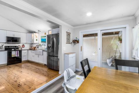 23 Highview Avenue Mashpee MA 02649
