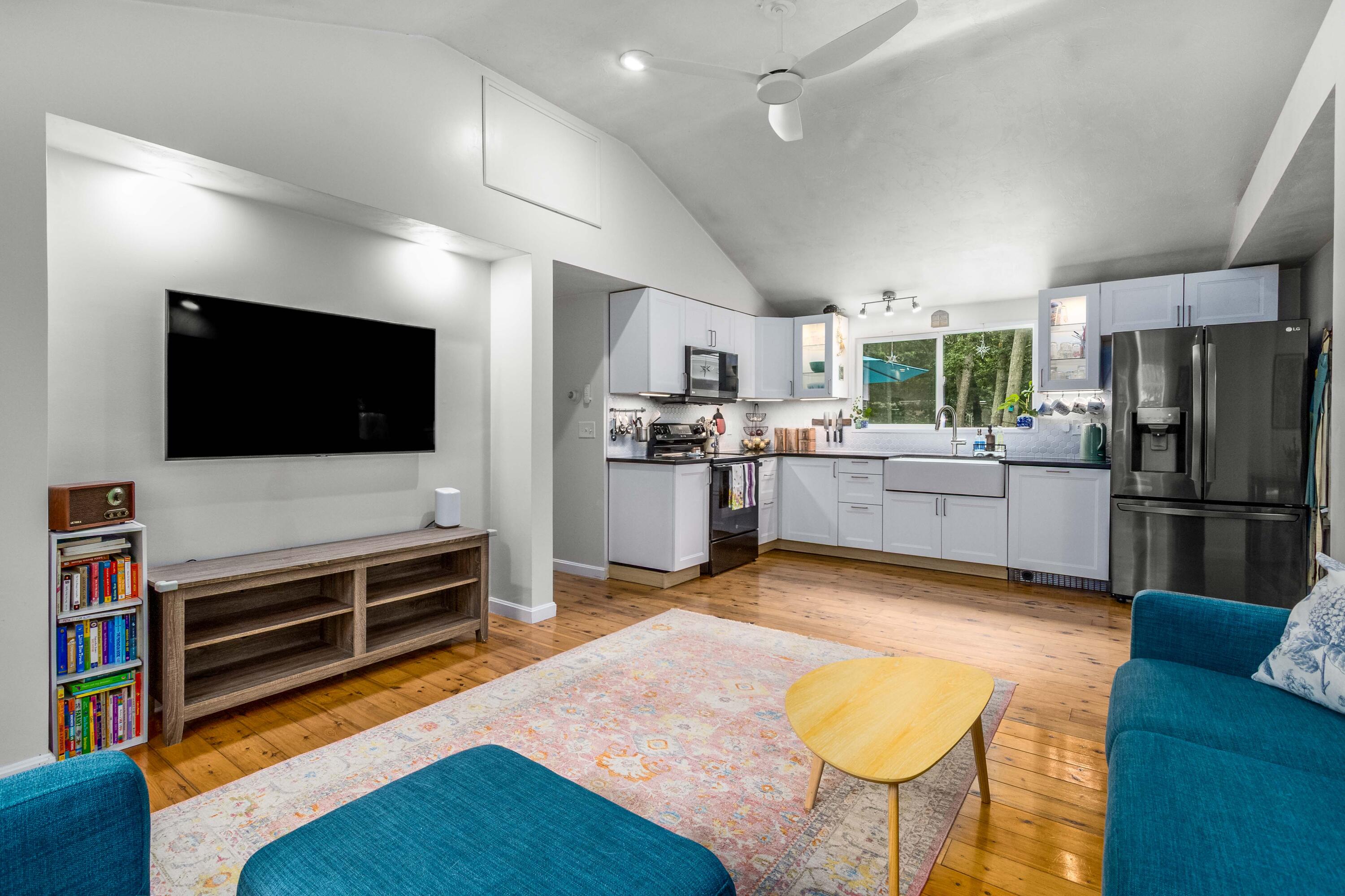 23 Highview Avenue Mashpee MA 02649