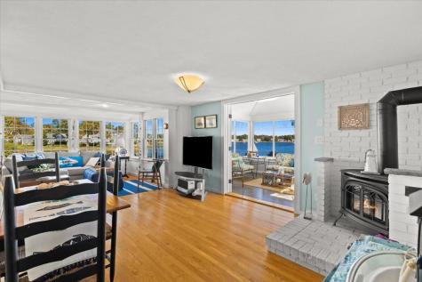 6 Allen Avenue Wareham MA 02571