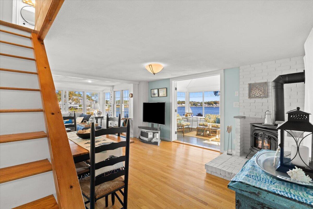 6 Allen Avenue Wareham MA 02571