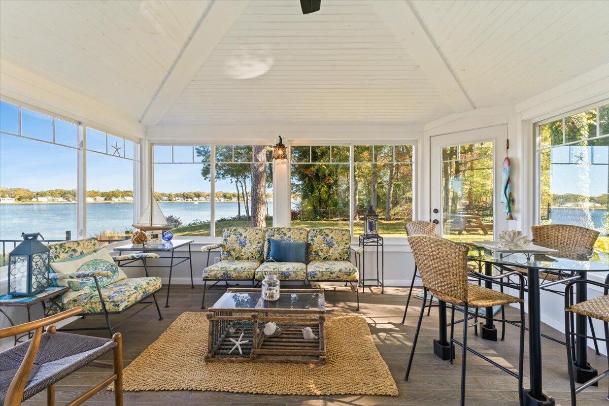 6 Allen Avenue Wareham MA 02571