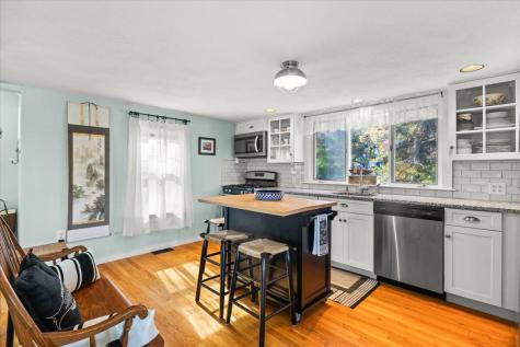 6 Allen Avenue Wareham MA 02571