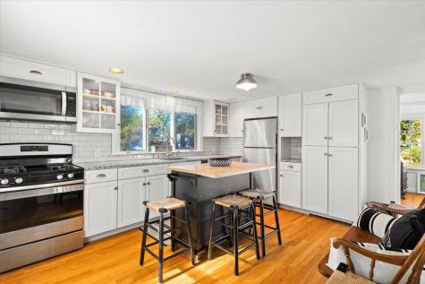 6 Allen Avenue Wareham MA 02571