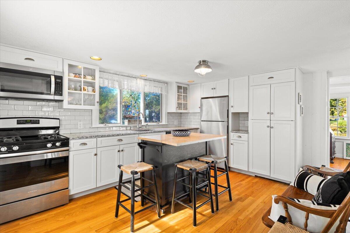 6 Allen Avenue Wareham MA 02571