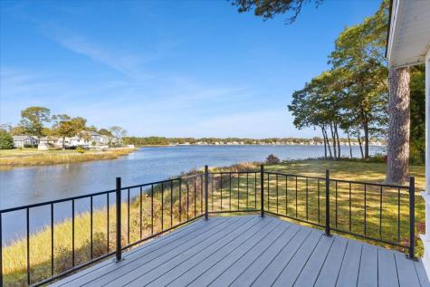 6 Allen Avenue Wareham MA 02571