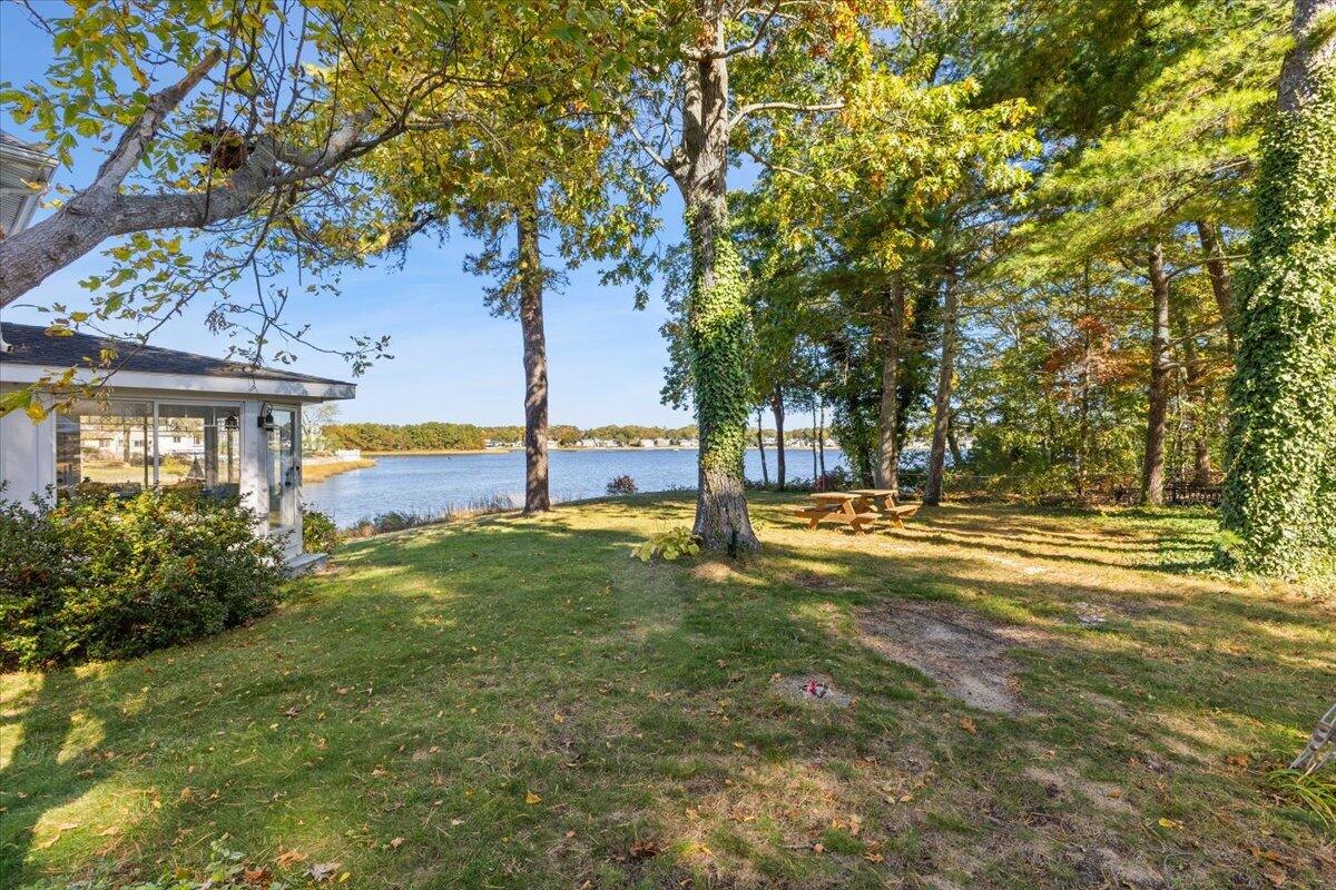 6 Allen Avenue Wareham MA 02571