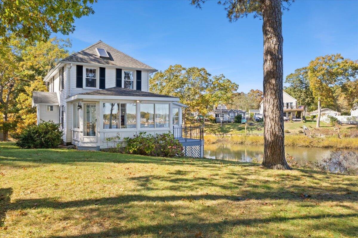 6 Allen Avenue Wareham MA 02571