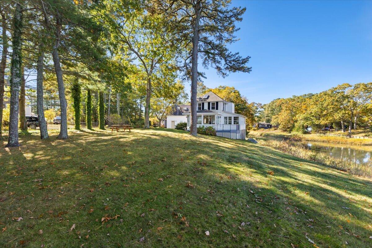 6 Allen Avenue Wareham MA 02571