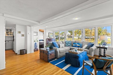 6 Allen Avenue Wareham MA 02571