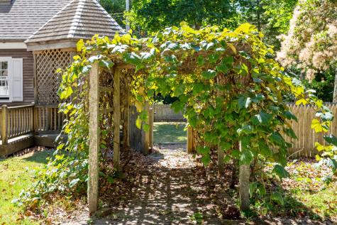 426 Old Post Road Barnstable MA 02635