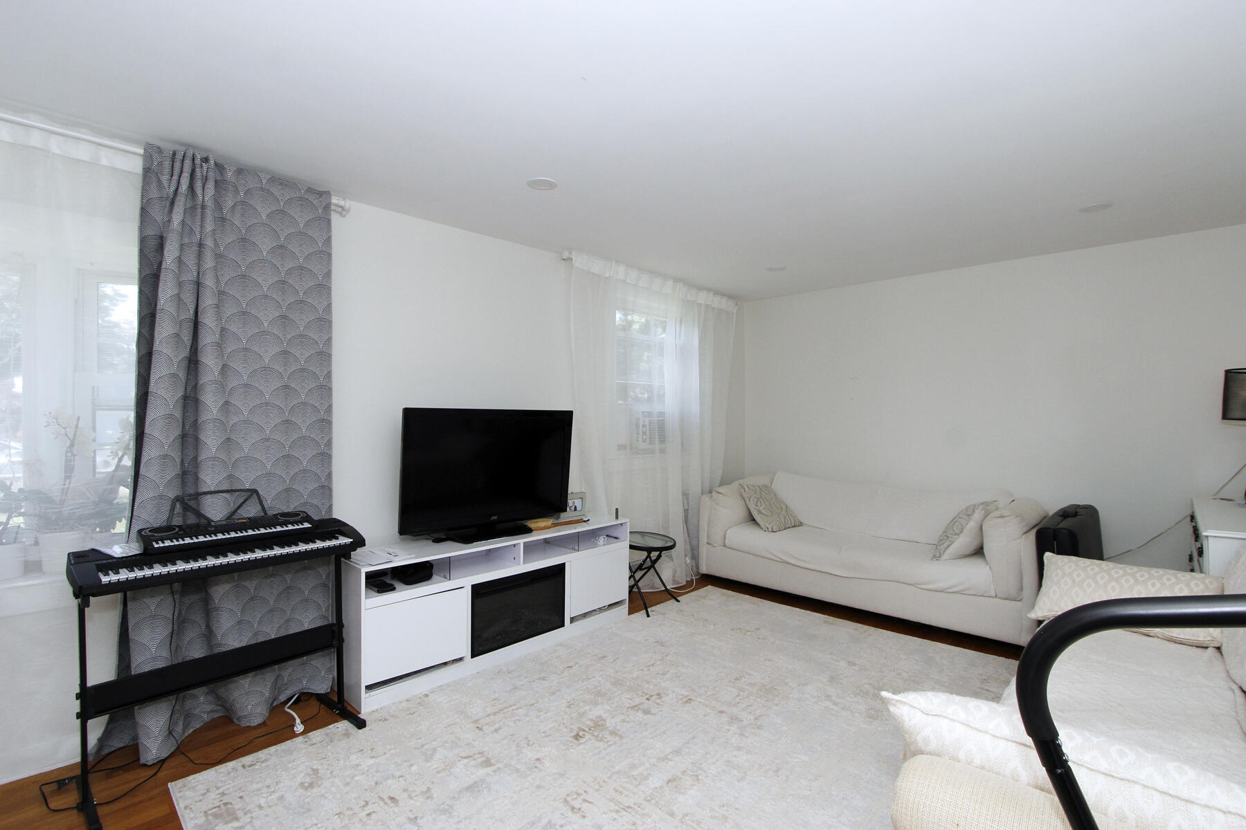 72 Grove Street Barnstable MA 02601