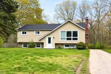 30 Fresh Pond Circle Plymouth MA 02360