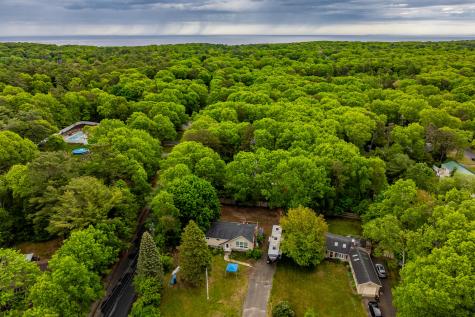 30 Fresh Pond Circle Plymouth MA 02360