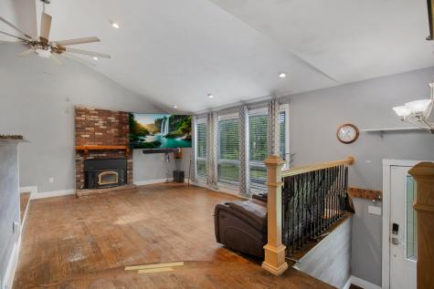 30 Fresh Pond Circle Plymouth MA 02360