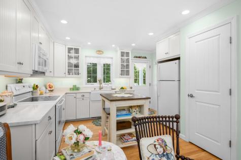 91 Williston Road Sagamore Beach MA 02562