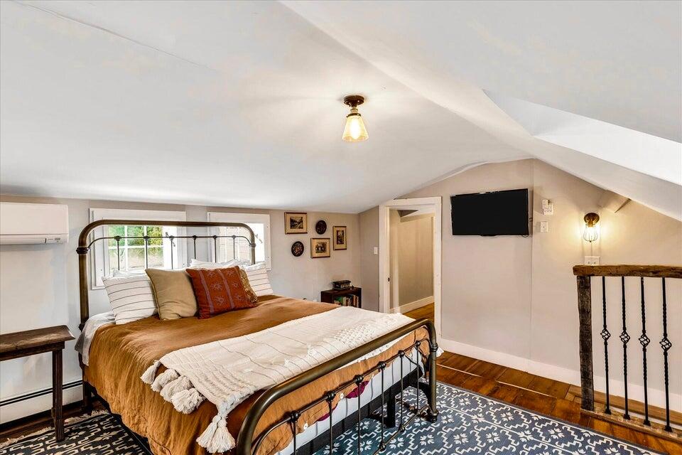 203 County Road Bourne MA 02532