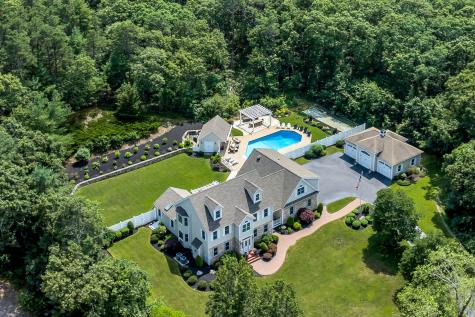 7 Winnies Way Sandwich MA 02537