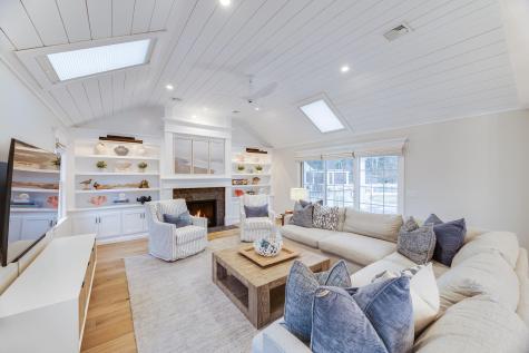 7 Winnies Way Sandwich MA 02537