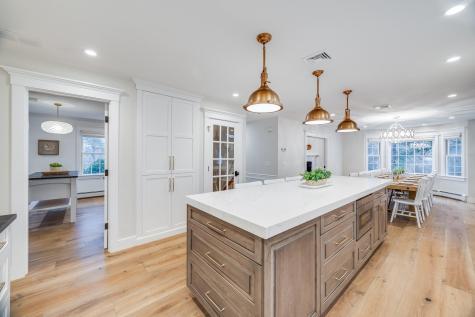 7 Winnies Way Sandwich MA 02537