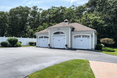 7 Winnies Way Sandwich MA 02537