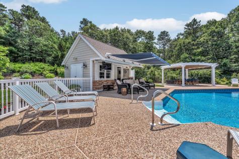 7 Winnies Way Sandwich MA 02537