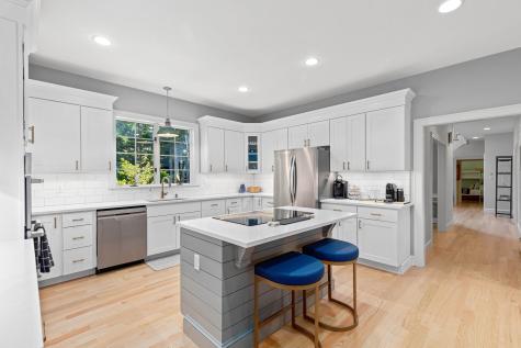 25 Mill Pond Way Falmouth MA 02536