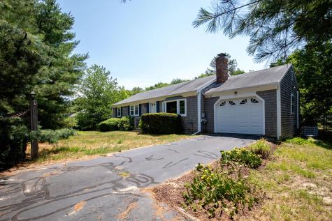 90 Village Lane Wellfleet MA 02667