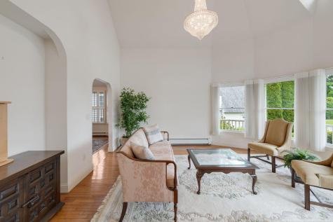 276 Shore Street Falmouth MA 02540