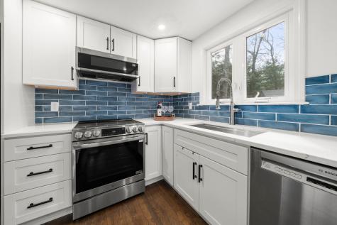 25 Moon Compass Lane Sandwich MA 02563