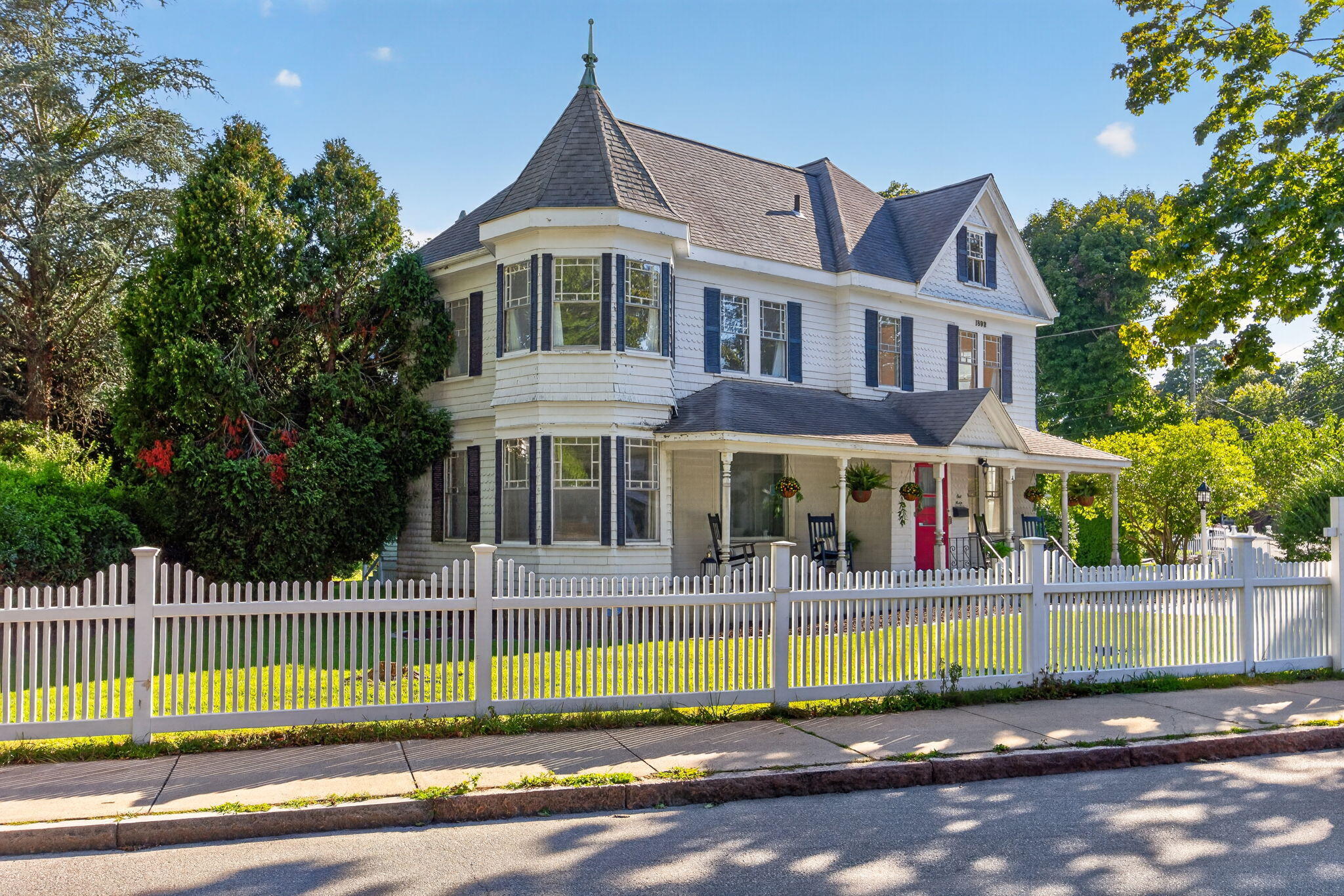 1 Main Street Falmouth MA 02540