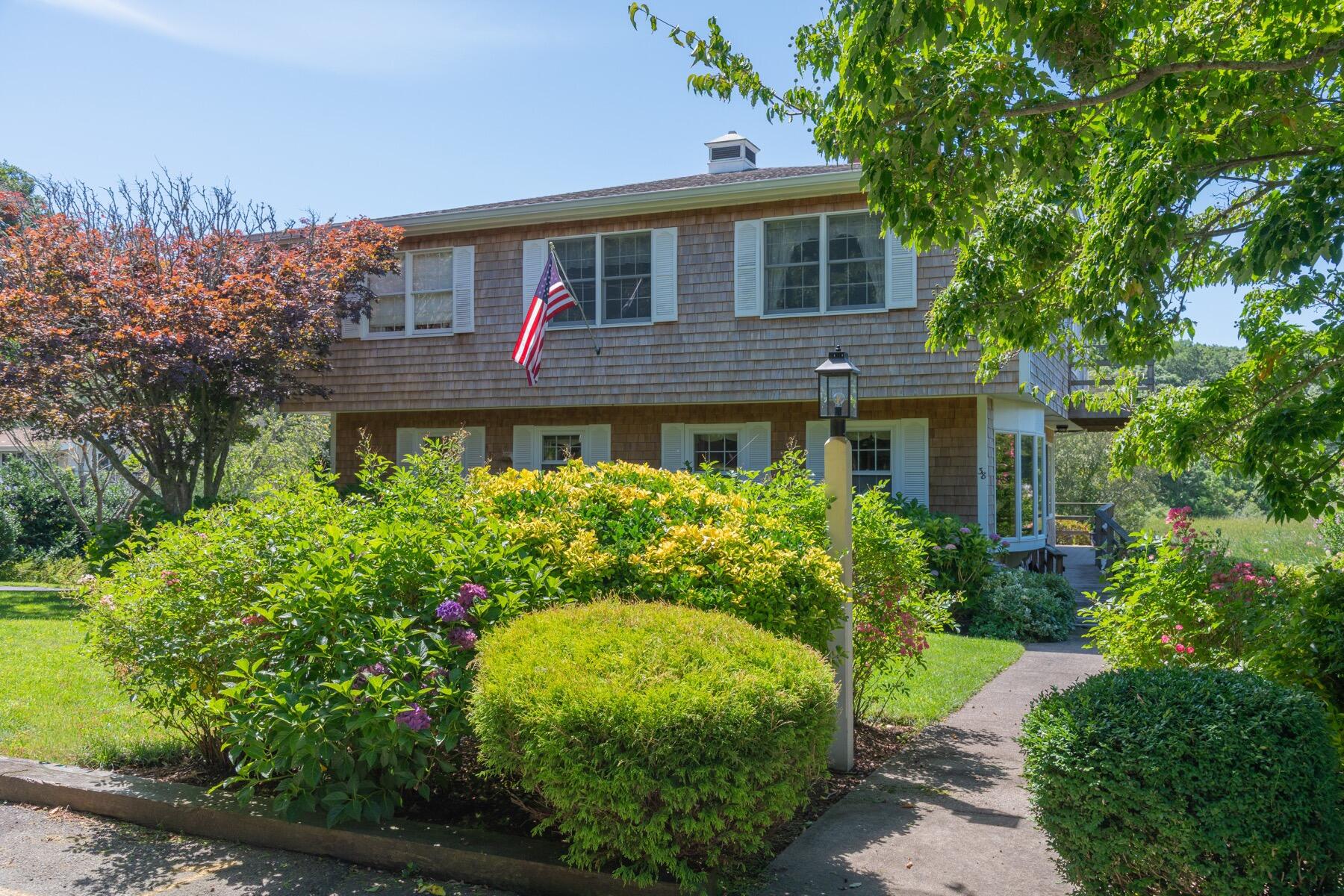 38 Nemasket Road Falmouth MA 02540
