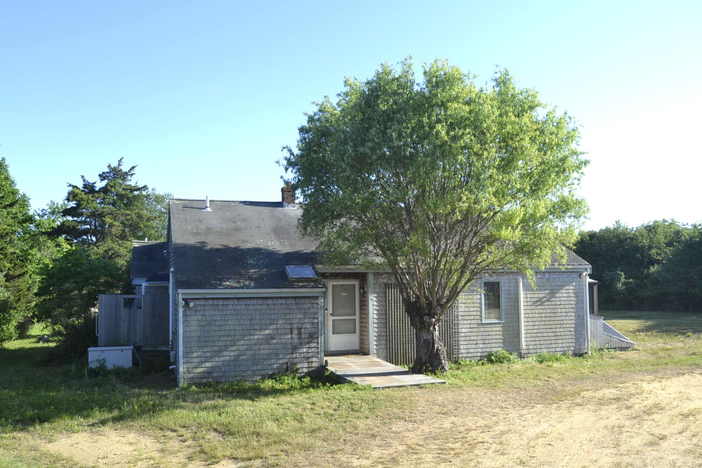 29 Scotchmans Lane West Tisbury MA 02575